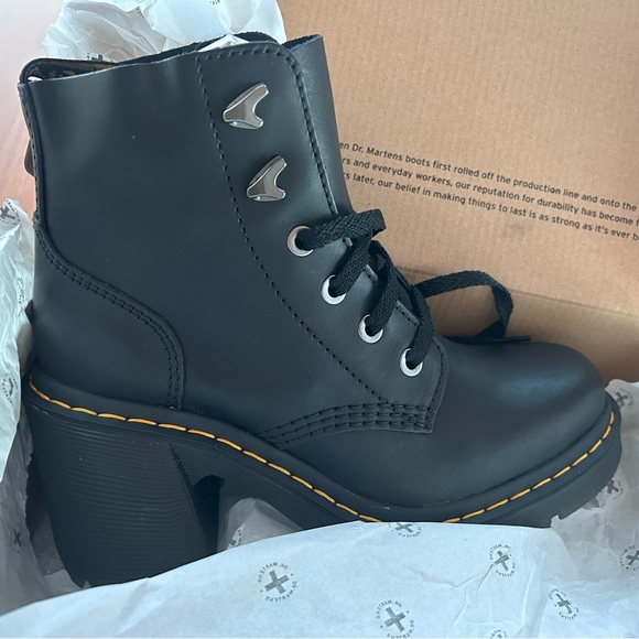 Dr Marten Jesy6 black heeled boots (NIB) - Picture 6 of 8